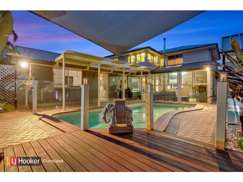30 Jay Crescent, Redland Bay QLD 4165