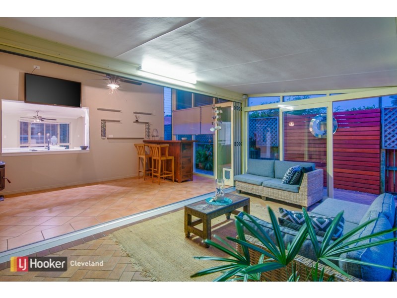 30 Jay Crescent, Redland Bay QLD 4165
