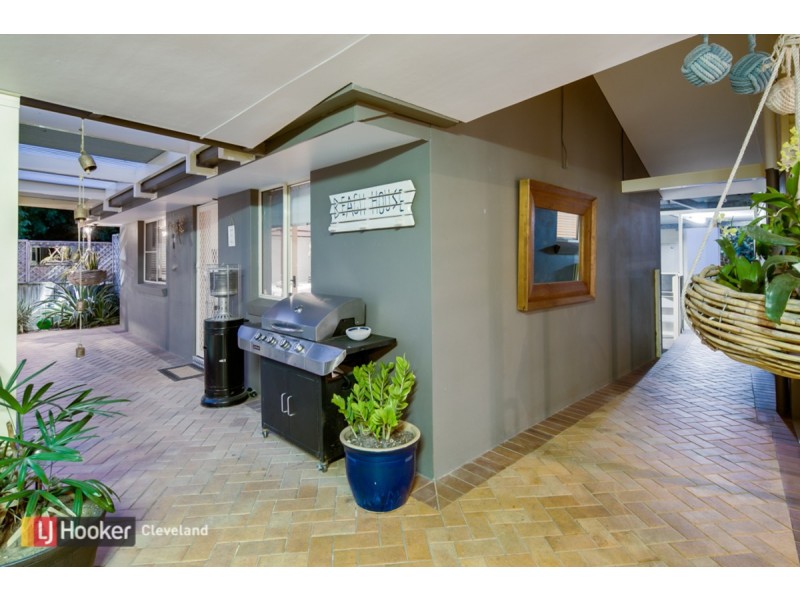 30 Jay Crescent, Redland Bay QLD 4165