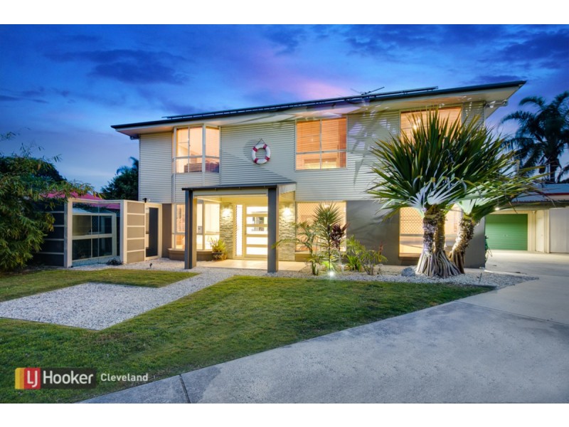 30 Jay Crescent, Redland Bay QLD 4165