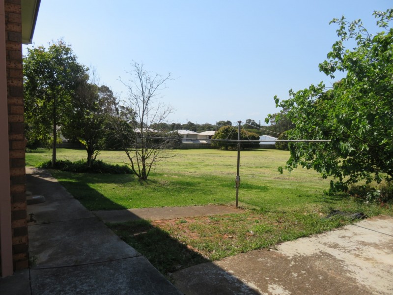 11 Laura Street, Cleveland QLD 4163
