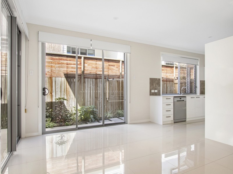 10/21 Passage St, Cleveland QLD 4163