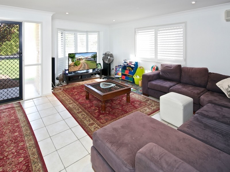 30a Russell Street, Cleveland QLD 4163