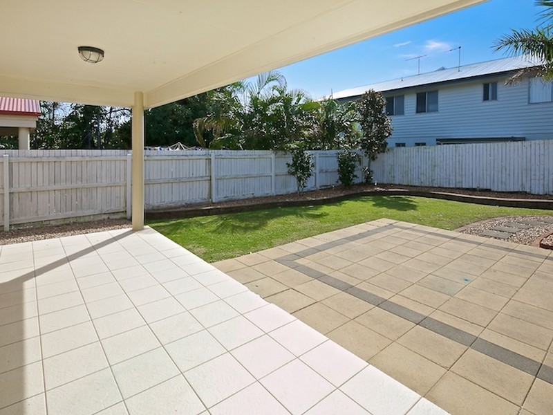 30a Russell Street, Cleveland QLD 4163