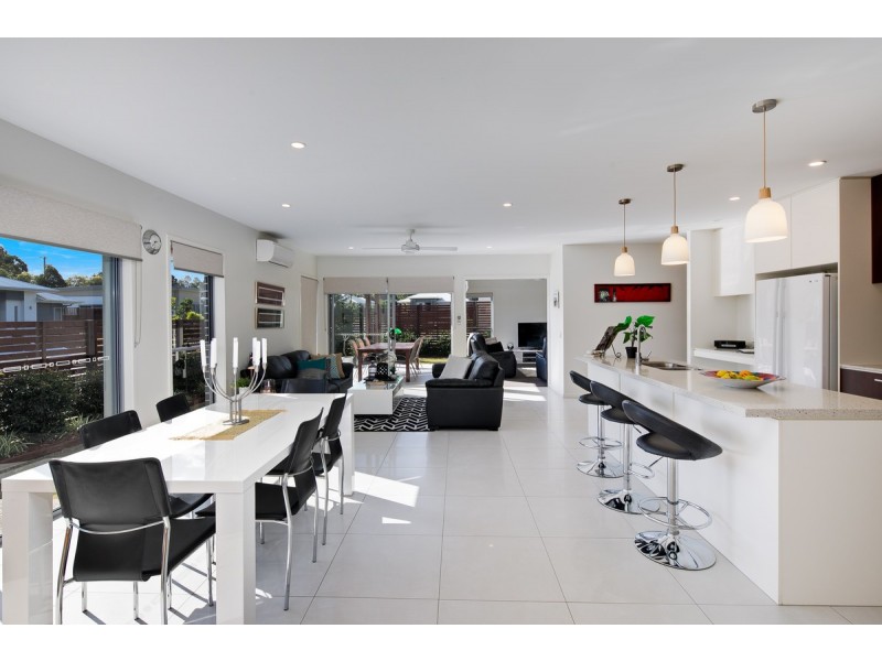 24 Girraween Crescent, Capalaba QLD 4157