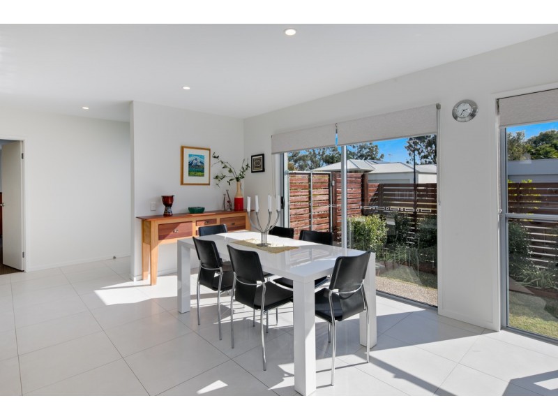 24 Girraween Crescent, Capalaba QLD 4157