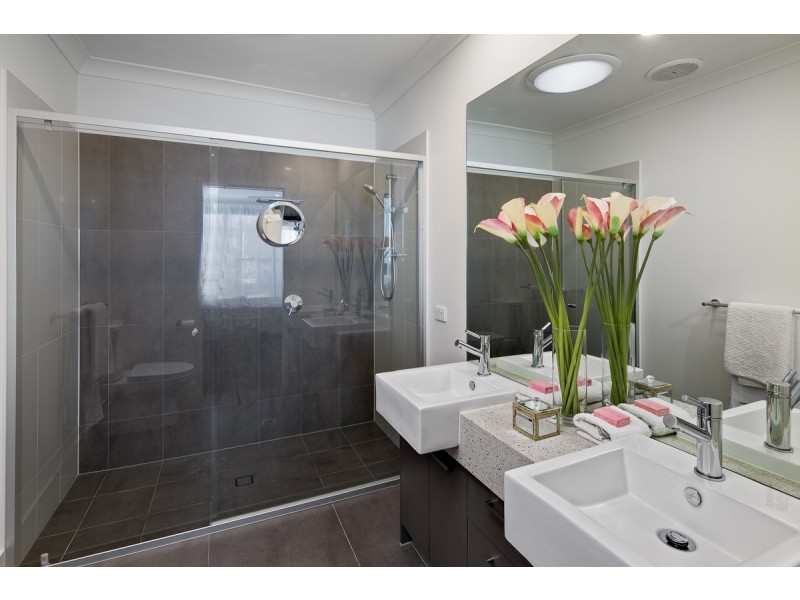 24 Girraween Crescent, Capalaba QLD 4157