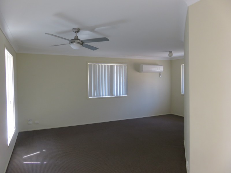 8 Coral Close, Birkdale QLD 4159