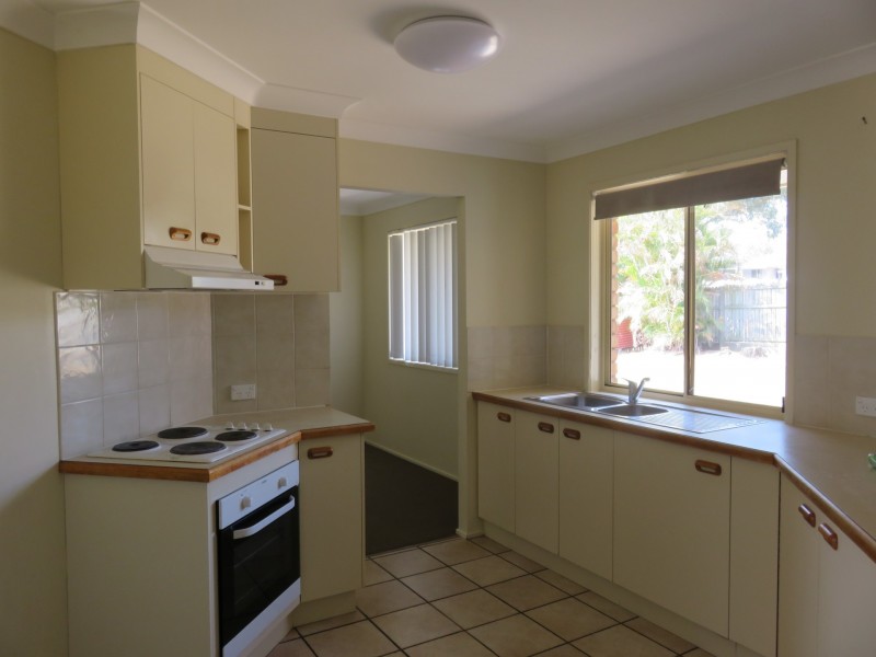 8 Coral Close, Birkdale QLD 4159