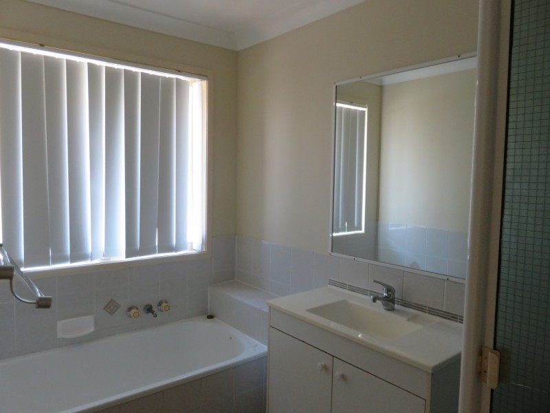 8 Coral Close, Birkdale QLD 4159