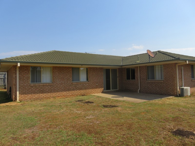 8 Coral Close, Birkdale QLD 4159