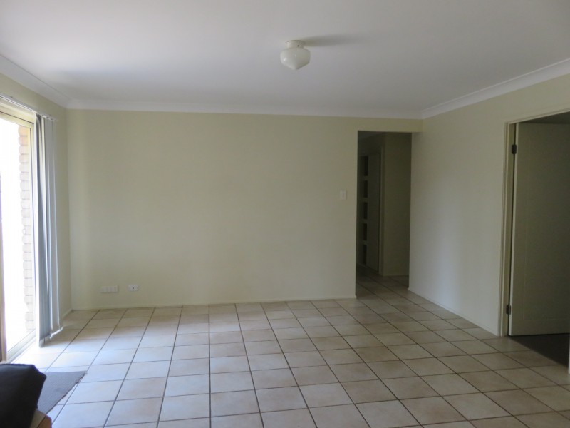 8 Coral Close, Birkdale QLD 4159