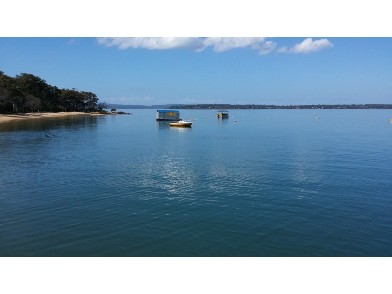 44 Elizabeth Street, Coochiemudlo Island QLD 4184