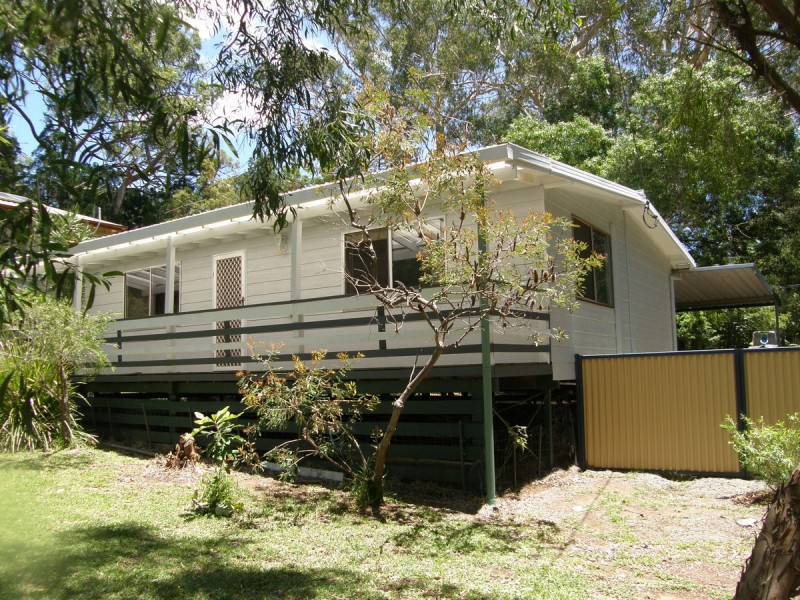 44 Elizabeth Street, Coochiemudlo Island QLD 4184