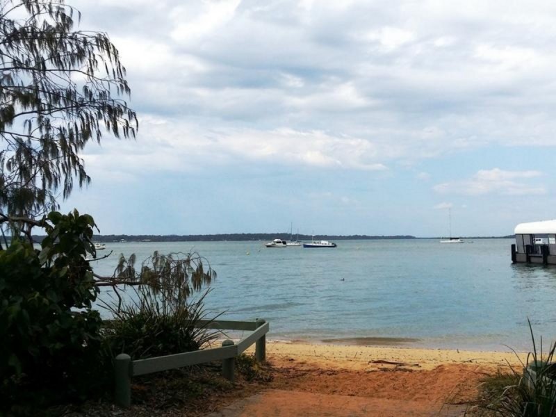 40 Elizabeth Street, Coochiemudlo Island QLD 4184