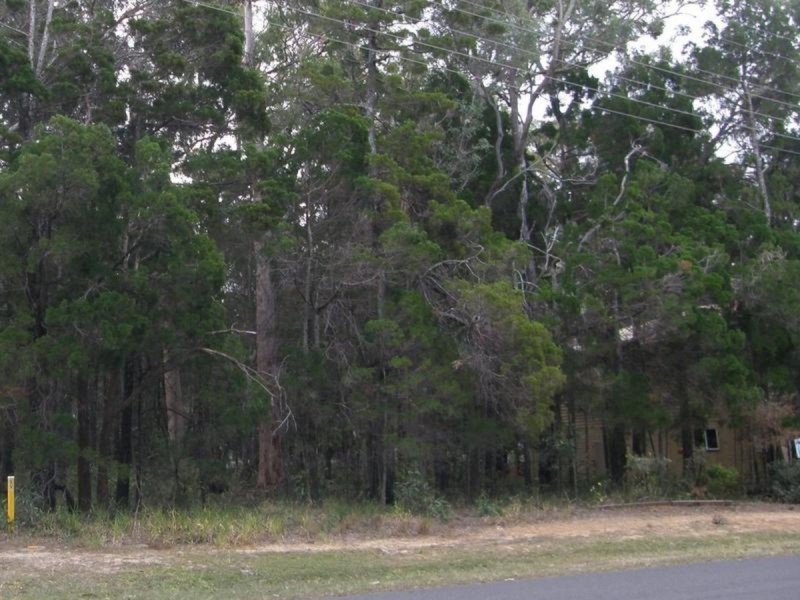 40 Elizabeth Street, Coochiemudlo Island QLD 4184