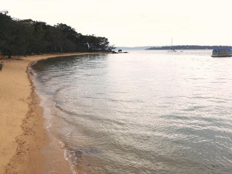 40 Elizabeth Street, Coochiemudlo Island QLD 4184