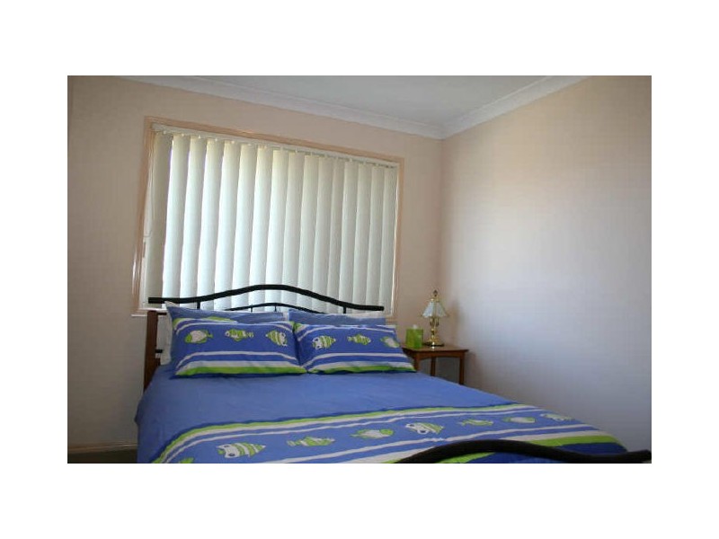 3 Anchor Place, Redland Bay QLD 4165