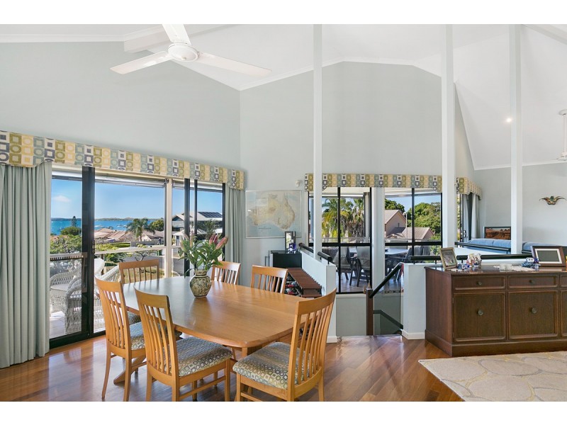 14 Lookout Court, Victoria Point QLD 4165