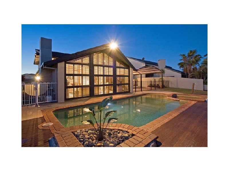 31 Anchorage Drive, Raby Bay QLD 4163