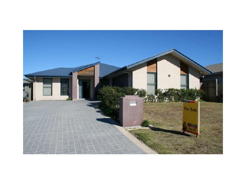 3 Brendan Way, Victoria Point QLD 4165