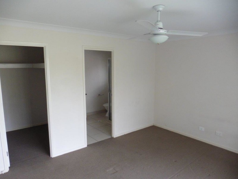 7 Camphor Court, Victoria Point QLD 4165