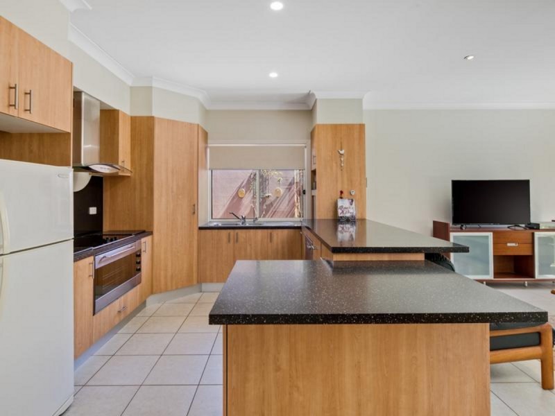 7 Attenborough Circuit, Redland Bay QLD 4165