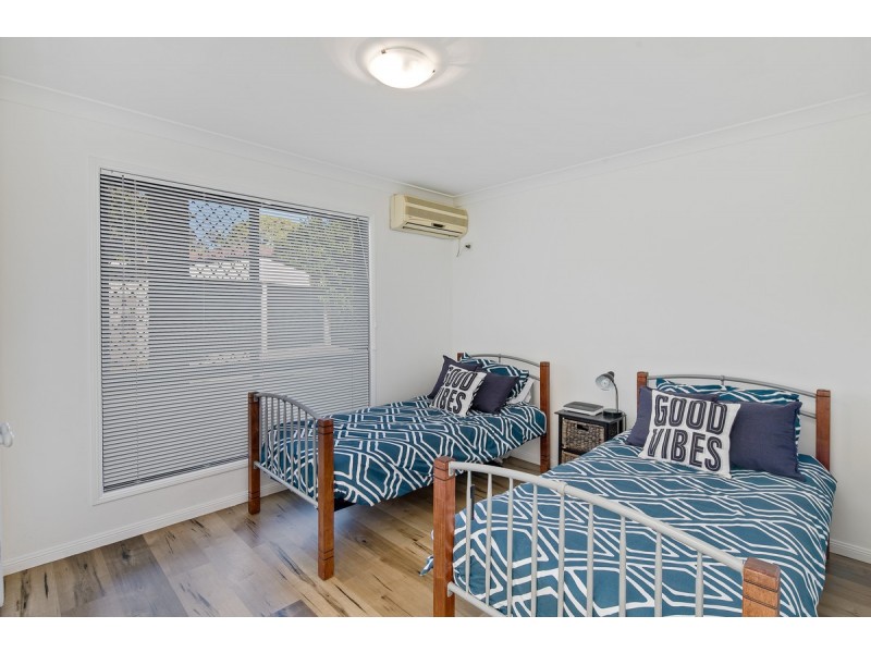 10 Roger Court, Redland Bay QLD 4165