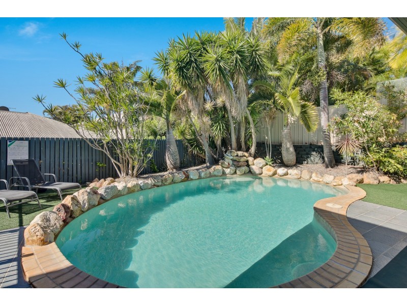 10 Roger Court, Redland Bay QLD 4165