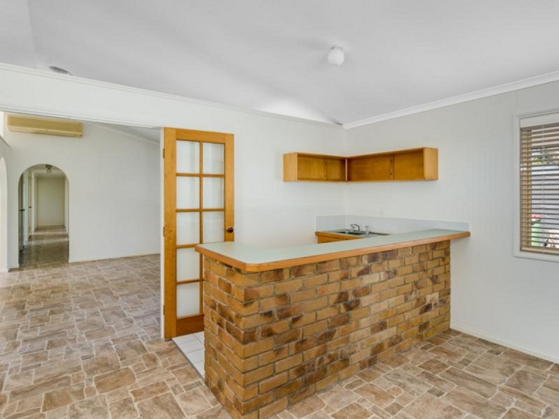 135 Main Street, Redland Bay QLD 4165