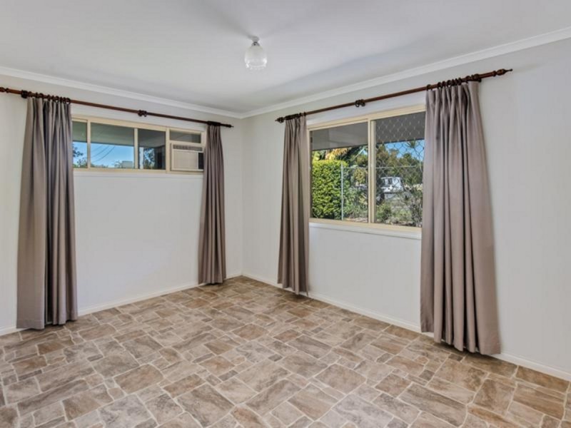 135 Main Street, Redland Bay QLD 4165