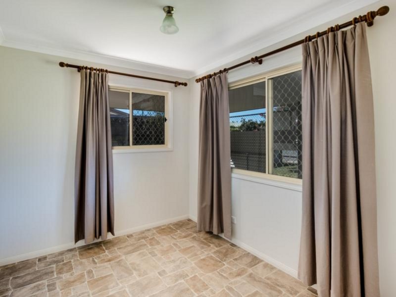 135 Main Street, Redland Bay QLD 4165