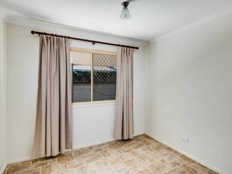 135 Main Street, Redland Bay QLD 4165