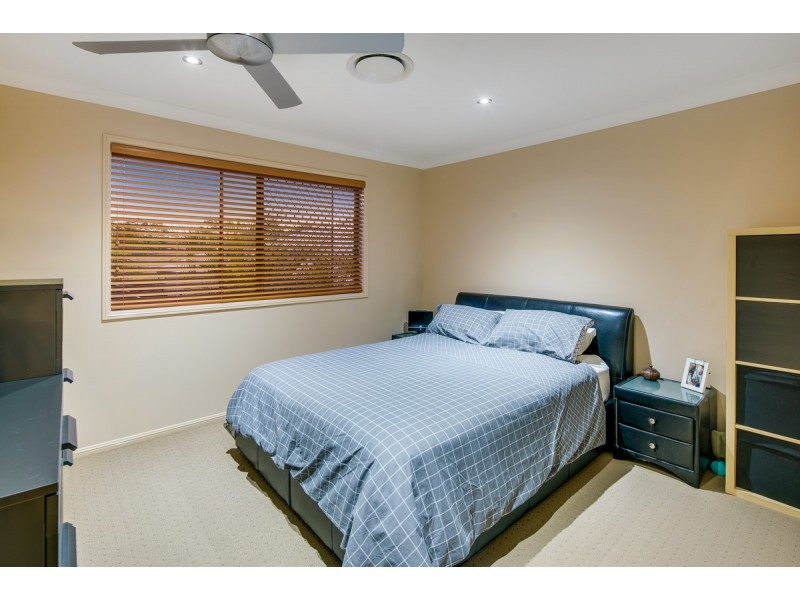 24 Whitby Place, Thornlands QLD 4164