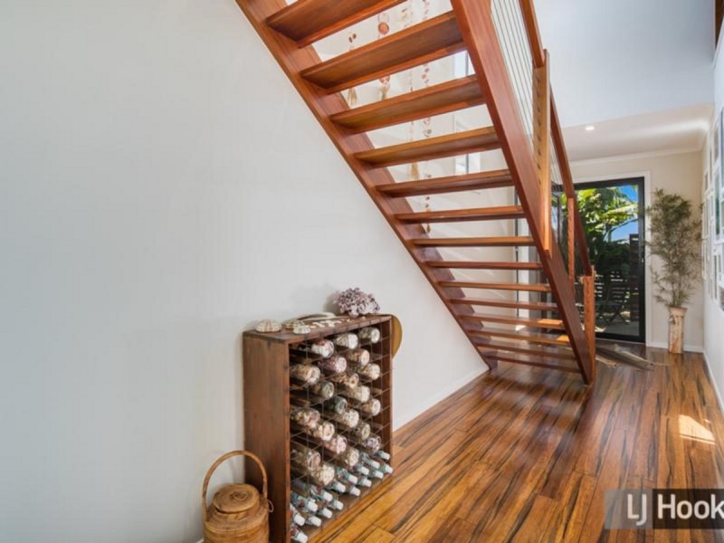 8 Cleveland Terrace, Ormiston QLD 4160