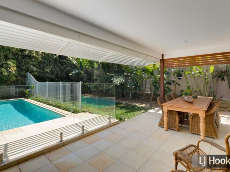 8 Cleveland Terrace, Ormiston QLD 4160