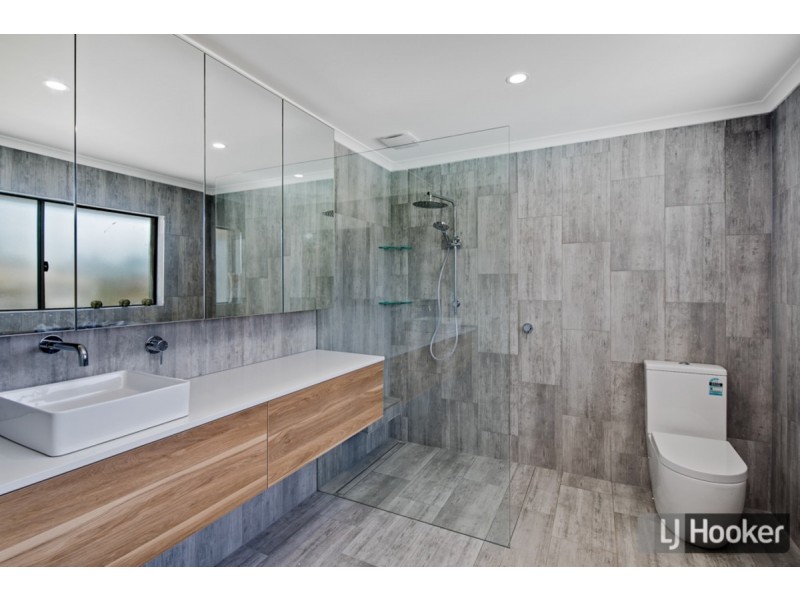 6 Moku Crescent, Birkdale QLD 4159