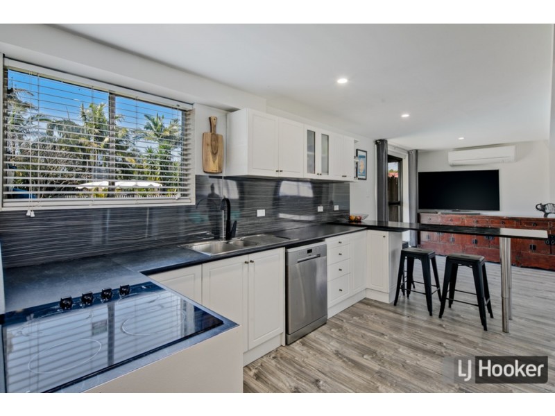 6 Moku Crescent, Birkdale QLD 4159