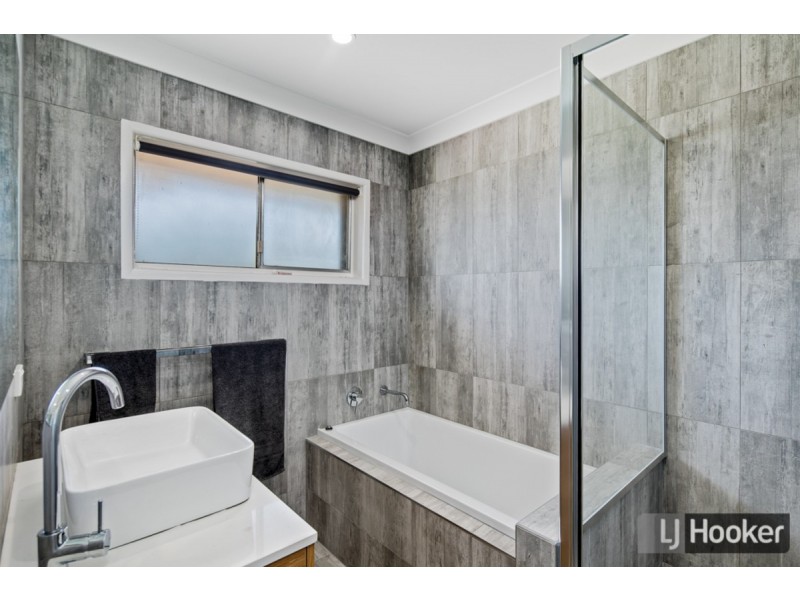 6 Moku Crescent, Birkdale QLD 4159