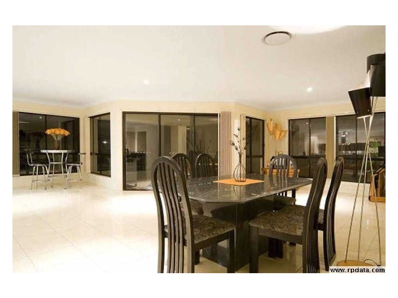 24 Waterville Drive, Thornlands QLD 4164
