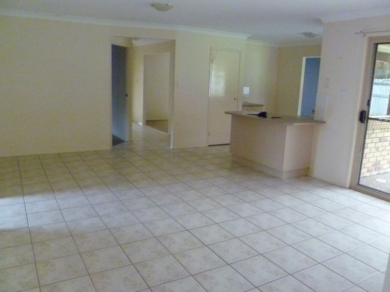 19 Folkestone Court, Wellington Point QLD 4160