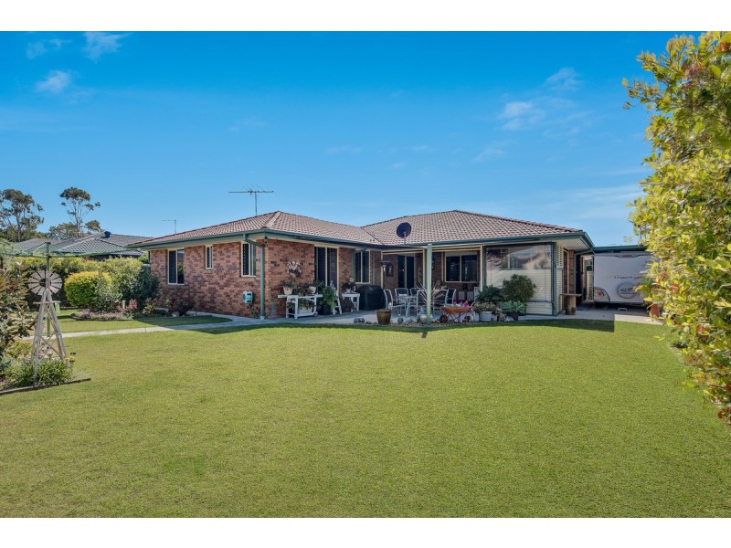 2 Applecross Close, Victoria Point QLD 4165