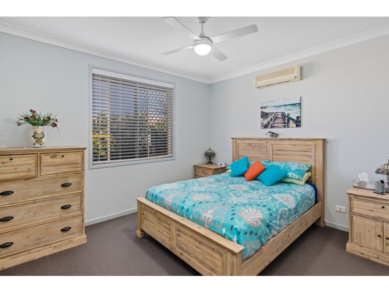 2 Applecross Close, Victoria Point QLD 4165