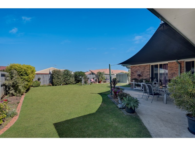 2 Applecross Close, Victoria Point QLD 4165