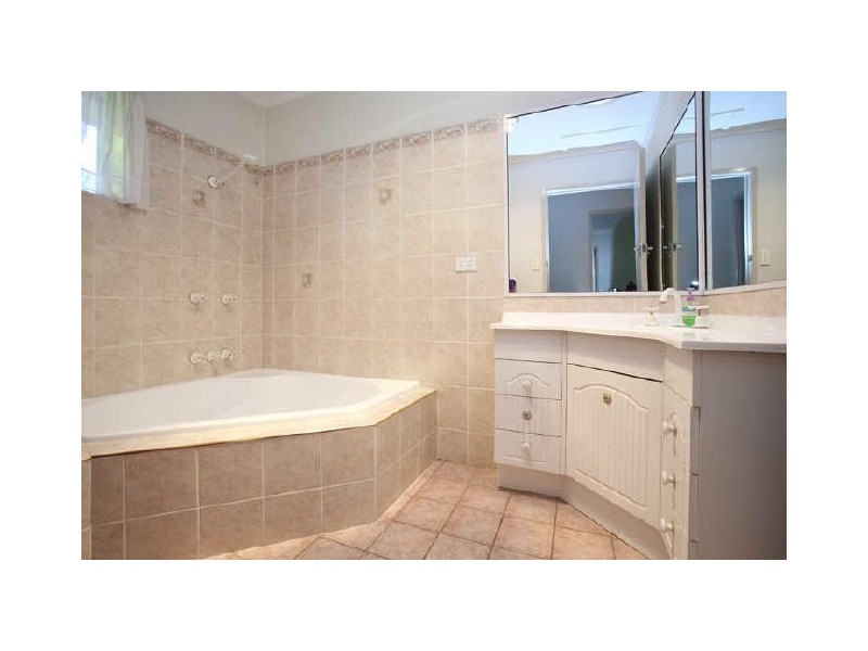 23 Dreveson Avenue, Cleveland QLD 4163