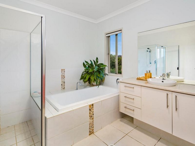20 Watervale Drive, Redland Bay QLD 4165
