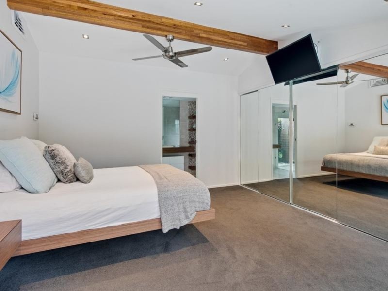 13 Bailey Road, Birkdale QLD 4159