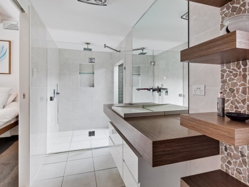 13 Bailey Road, Birkdale QLD 4159