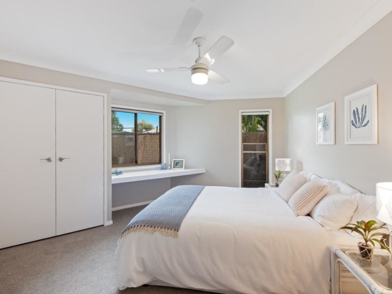 65 Dorsal Drive, Birkdale QLD 4159