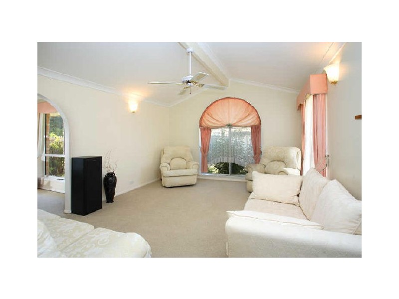 9 Adrian Street, Victoria Point QLD 4165